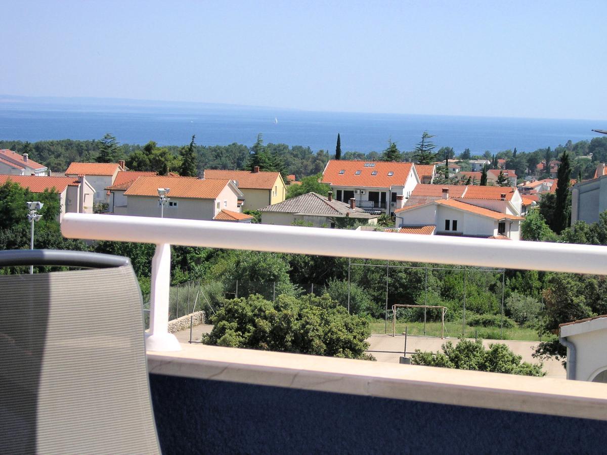Apartments Oribella Krk Town Exteriör bild